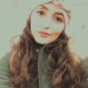 Meet your Posher, Ghalia